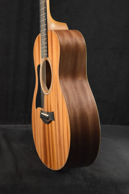 Taylor GS Mini Mahogany Left Handed