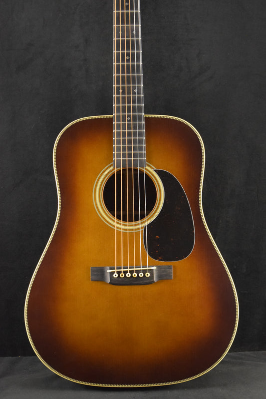 Martin Custom Shop D-28 Authentic 1937 Stage 1 Aging Ambertone