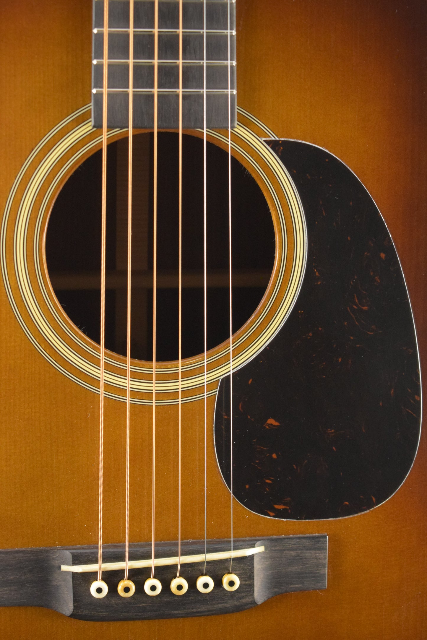 Martin Custom Shop D-28 Authentic 1937 Stage 1 Aging Ambertone