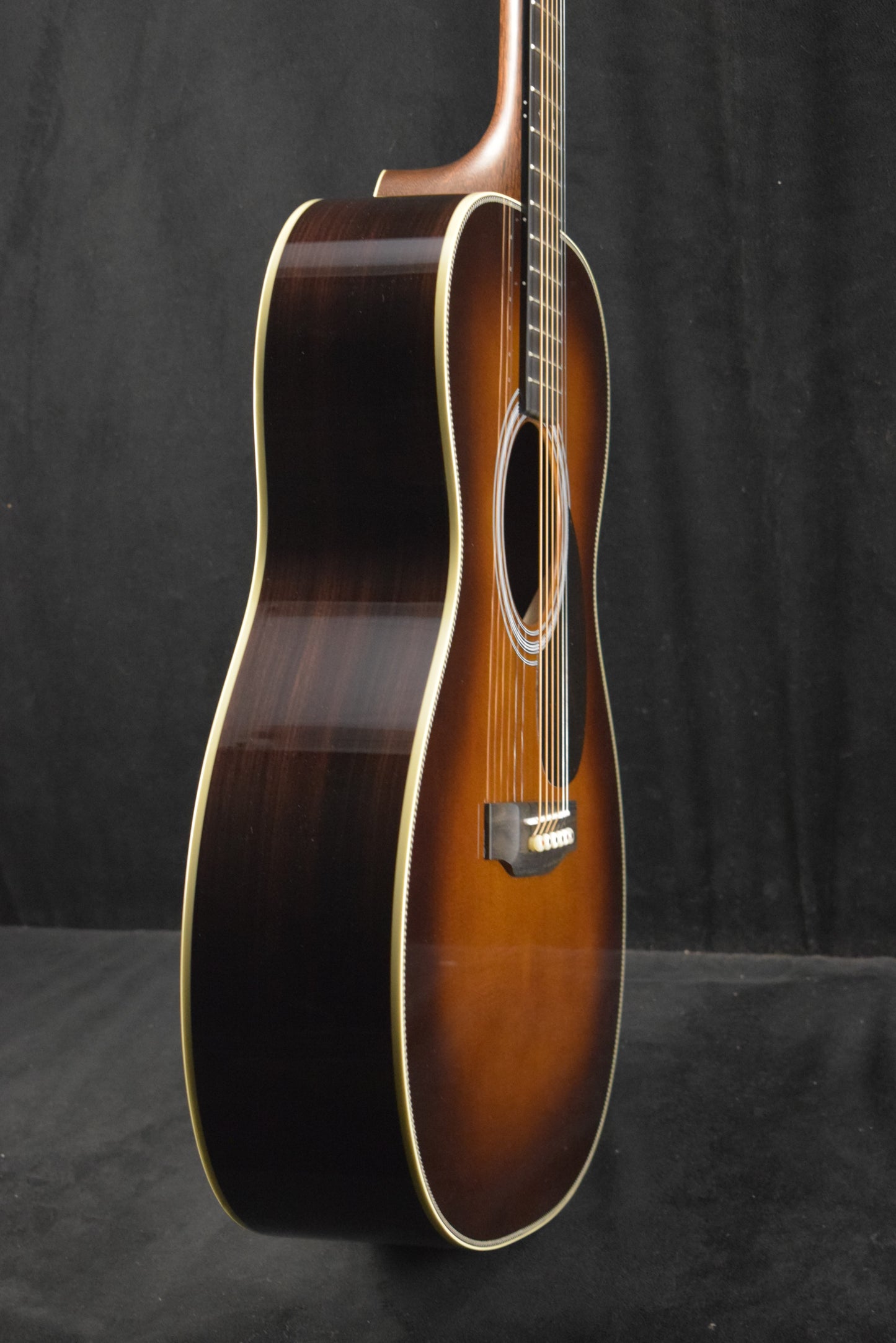 Martin OM-28 Gloss 1933 Ambertone