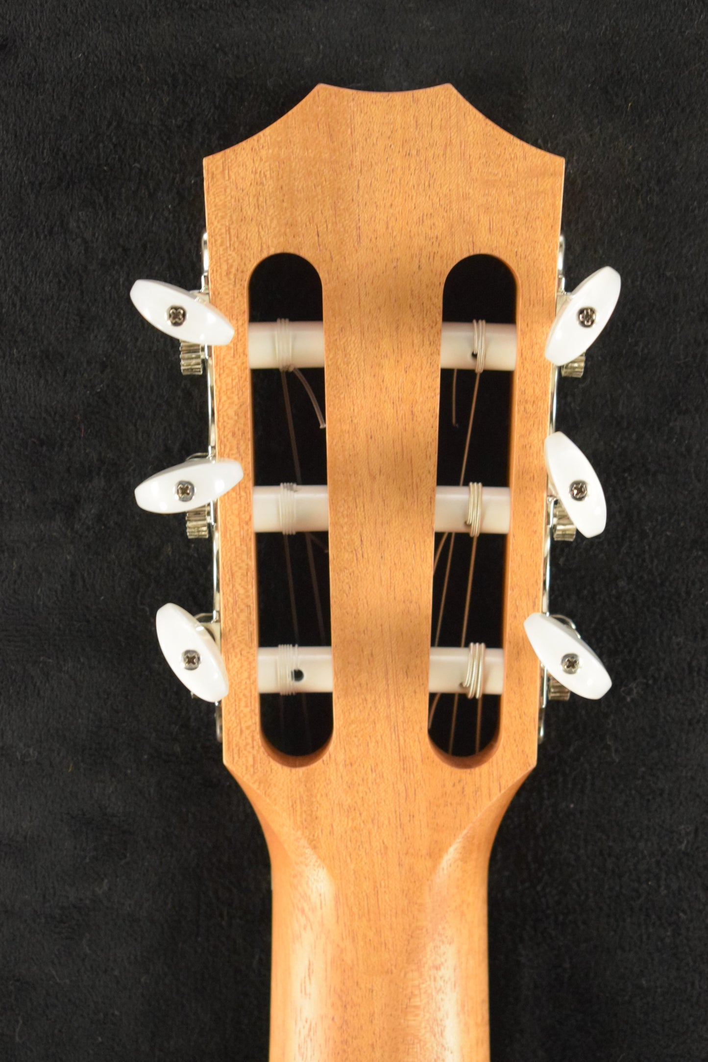 Taylor Academy 12e-N Nylon-String Acoustic-Electric Natural