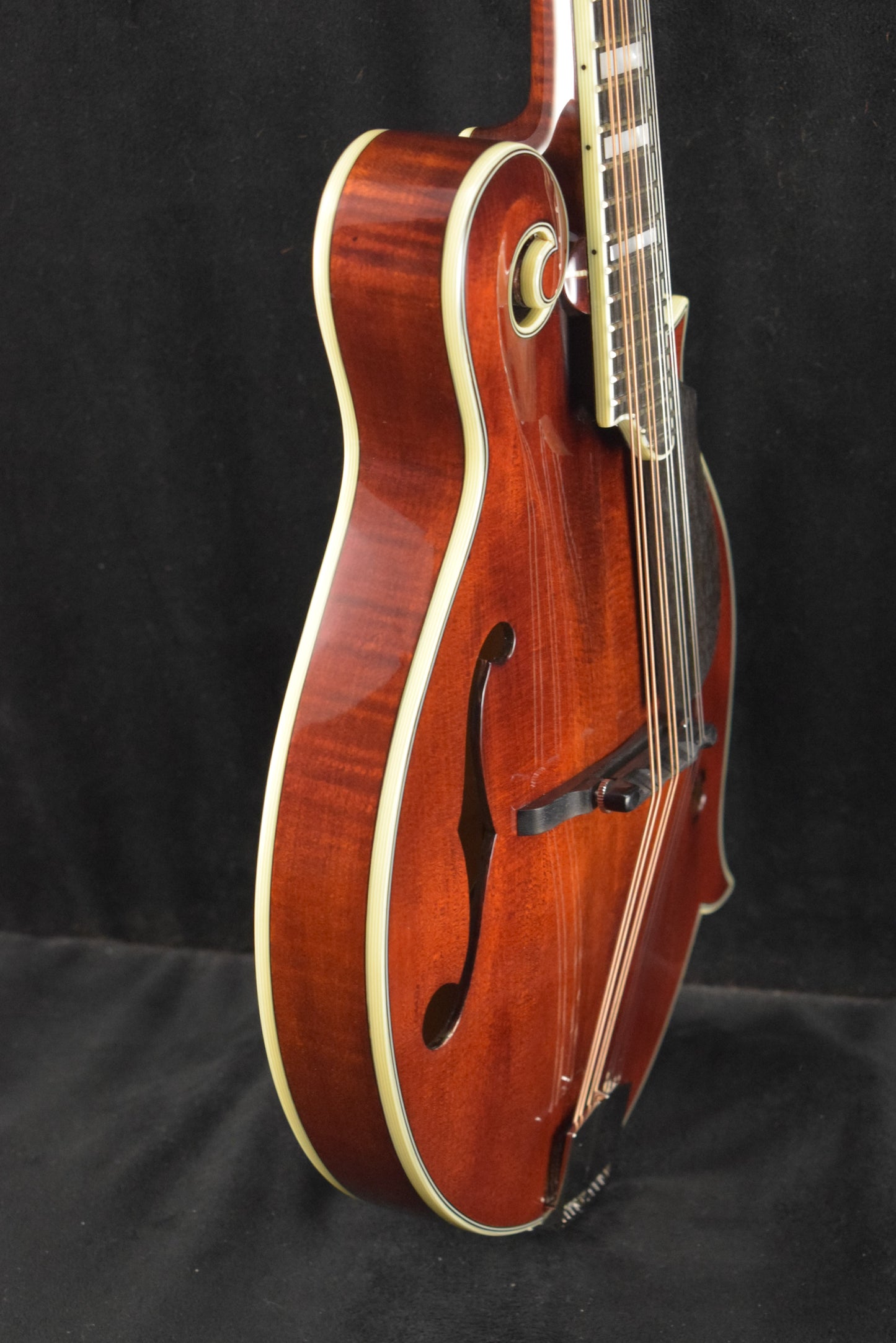 Eastman MD615 F-Style F-Hole Electric Mandolin Classic Gloss