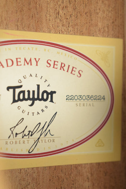Taylor Academy 12e-N Nylon-String Acoustic-Electric Natural