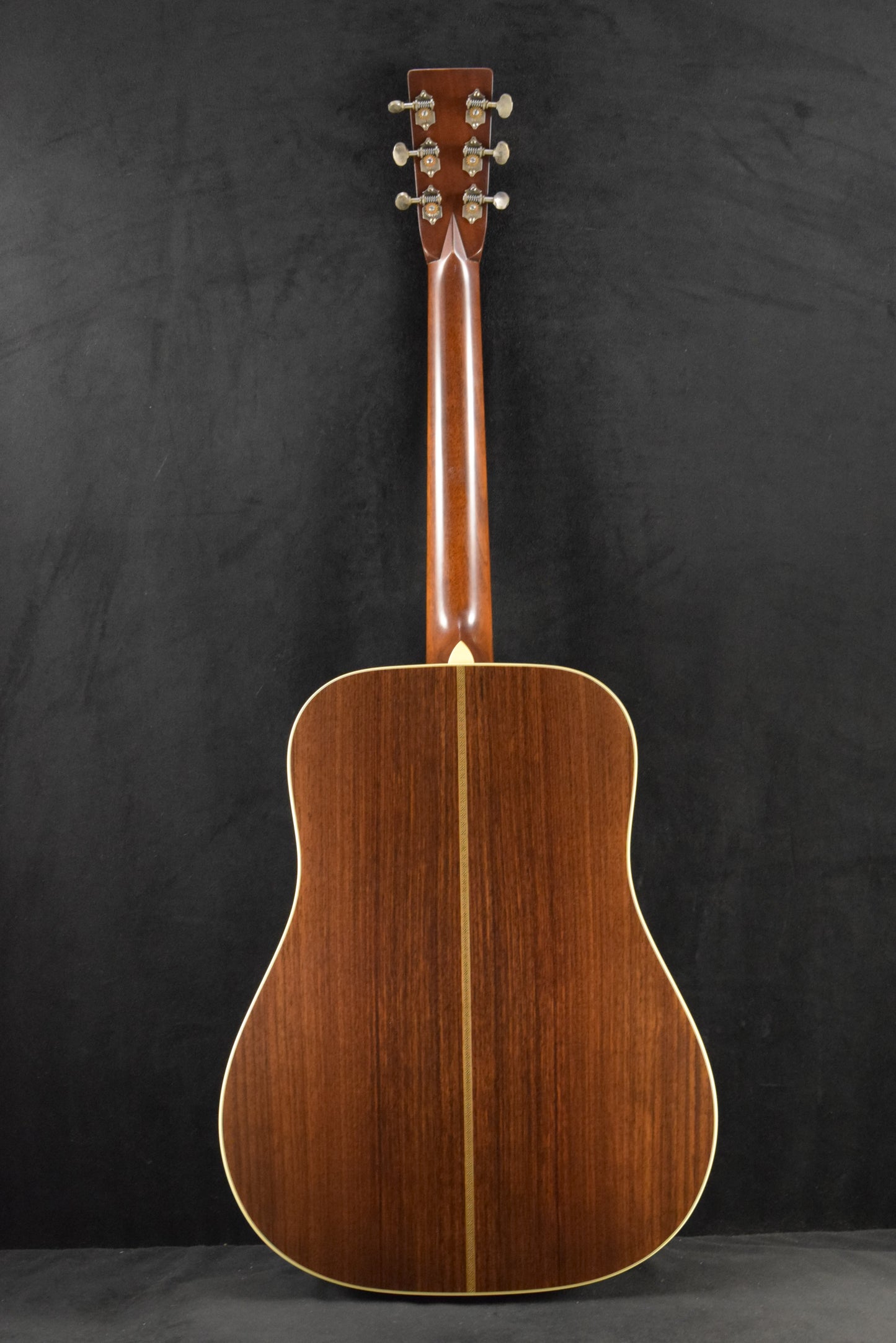 Martin Custom Shop D-28 Authentic 1937 Stage 1 Aging Ambertone