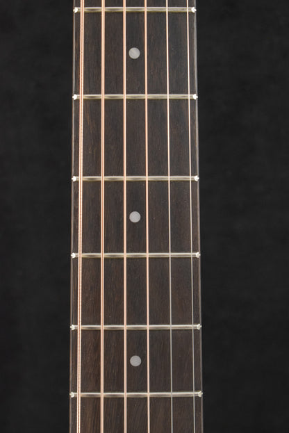 Taylor Academy 10e Dreadnought Walnut/Torrefied Spruce Natural