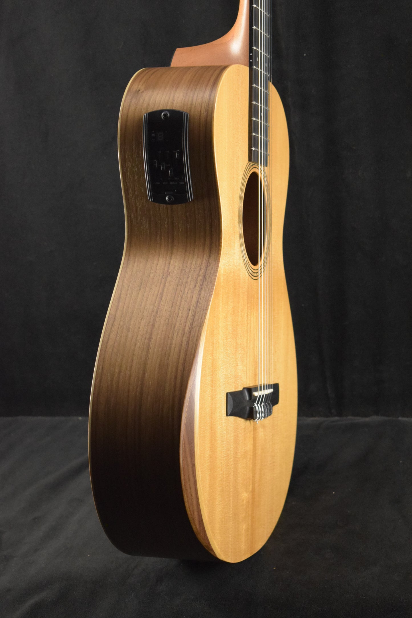 Taylor Academy 12e-N Nylon-String Acoustic-Electric Natural