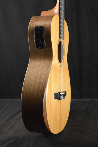 Taylor Academy 12e-N Nylon-String Acoustic-Electric Natural