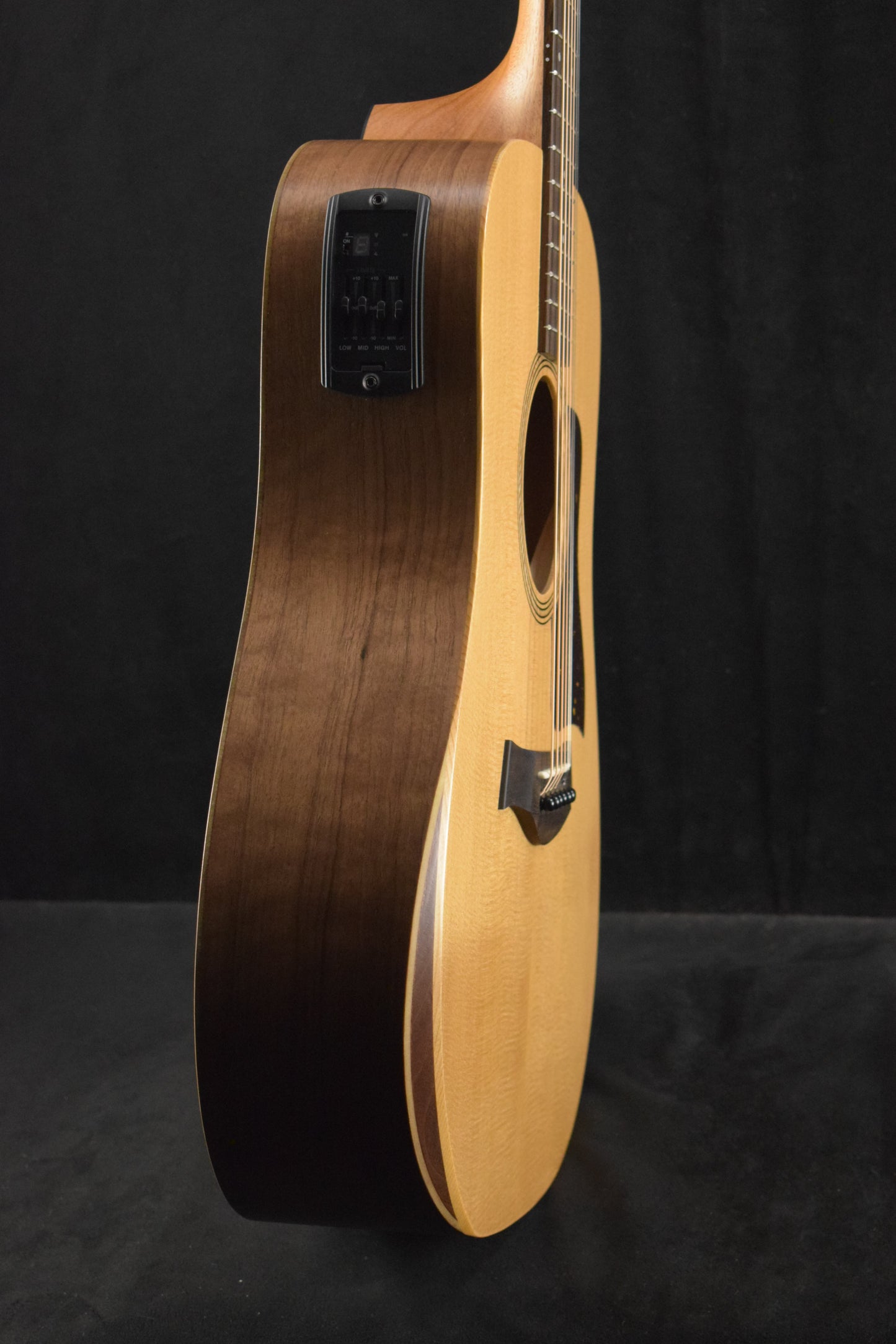 Taylor Academy 10e Dreadnought Walnut/Torrefied Spruce Natural