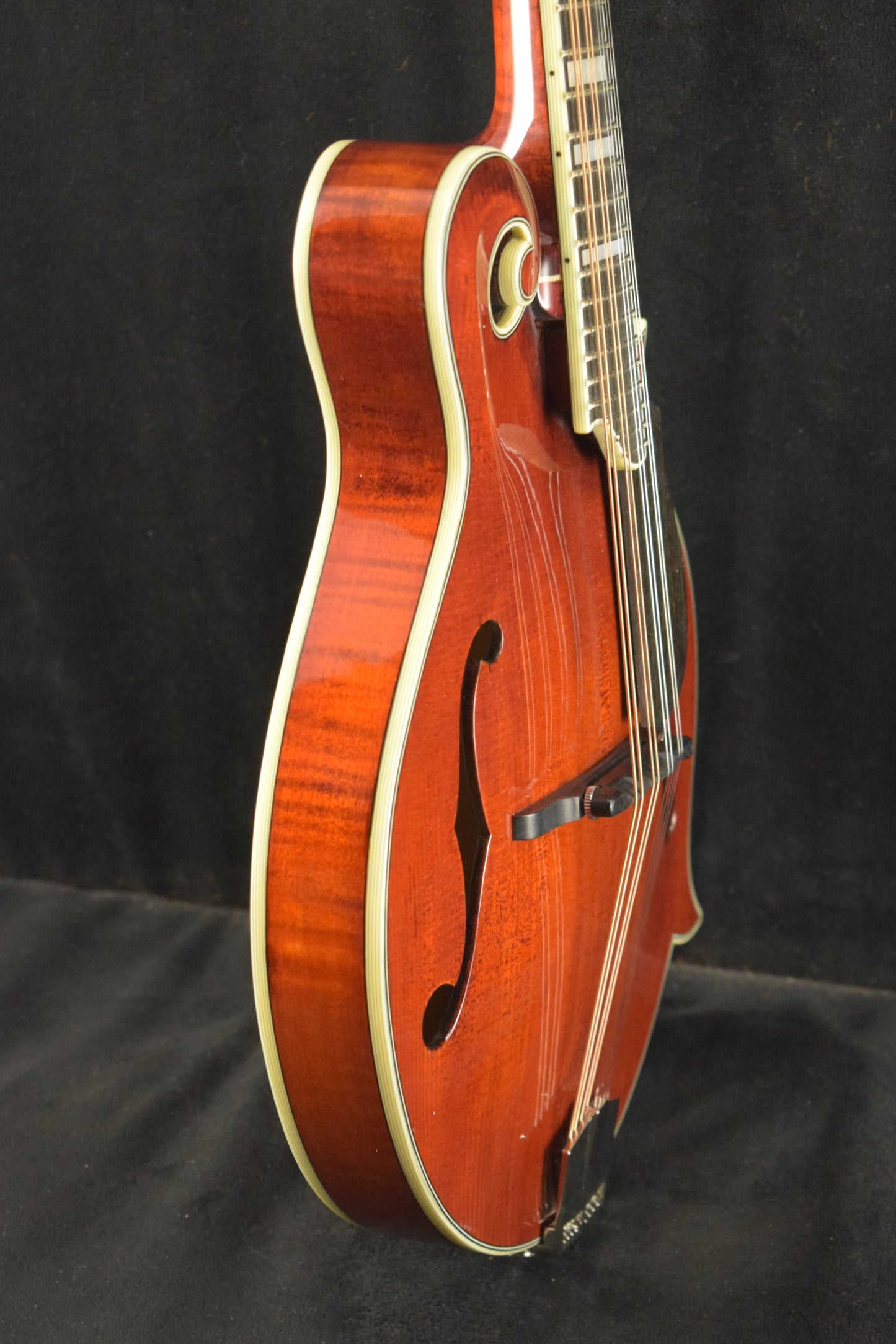 Eastman MD615 F-Style F-Hole Electric Mandolin Classic Gloss