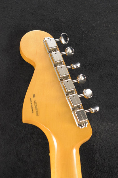 Fender Vintera III Early '60s Bass VI Candy Apple Red Rosewood Fingerboard