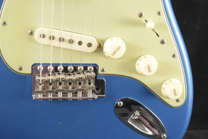 Fender Ltd Edition '63 Strat - Journeyman Relic w/Closet Classic HW Aged Lake Placid Blue