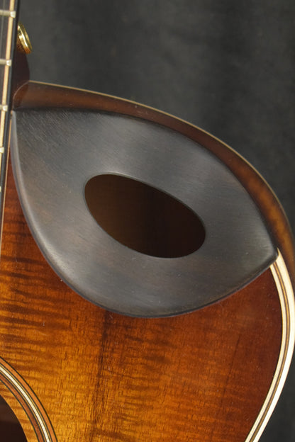 Taylor K26ce Shaded Edge Burst