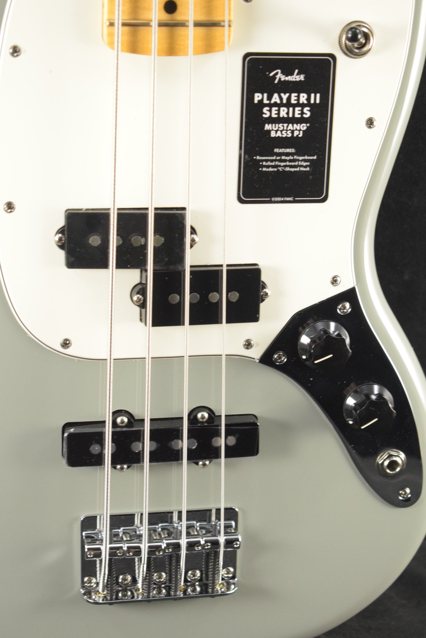 Fender Player II Mustang Bass PJ Cactus Gray Maple Fingerboard