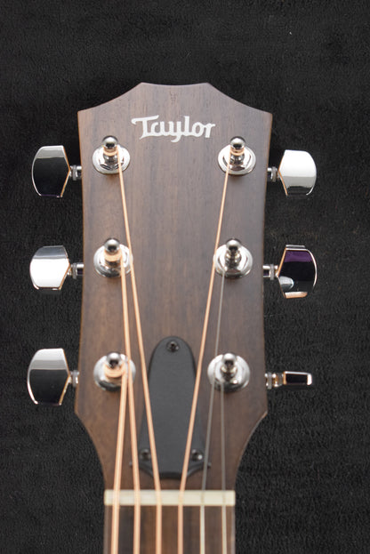Taylor 117e Grand Pacific Dreadnought Natural Satin