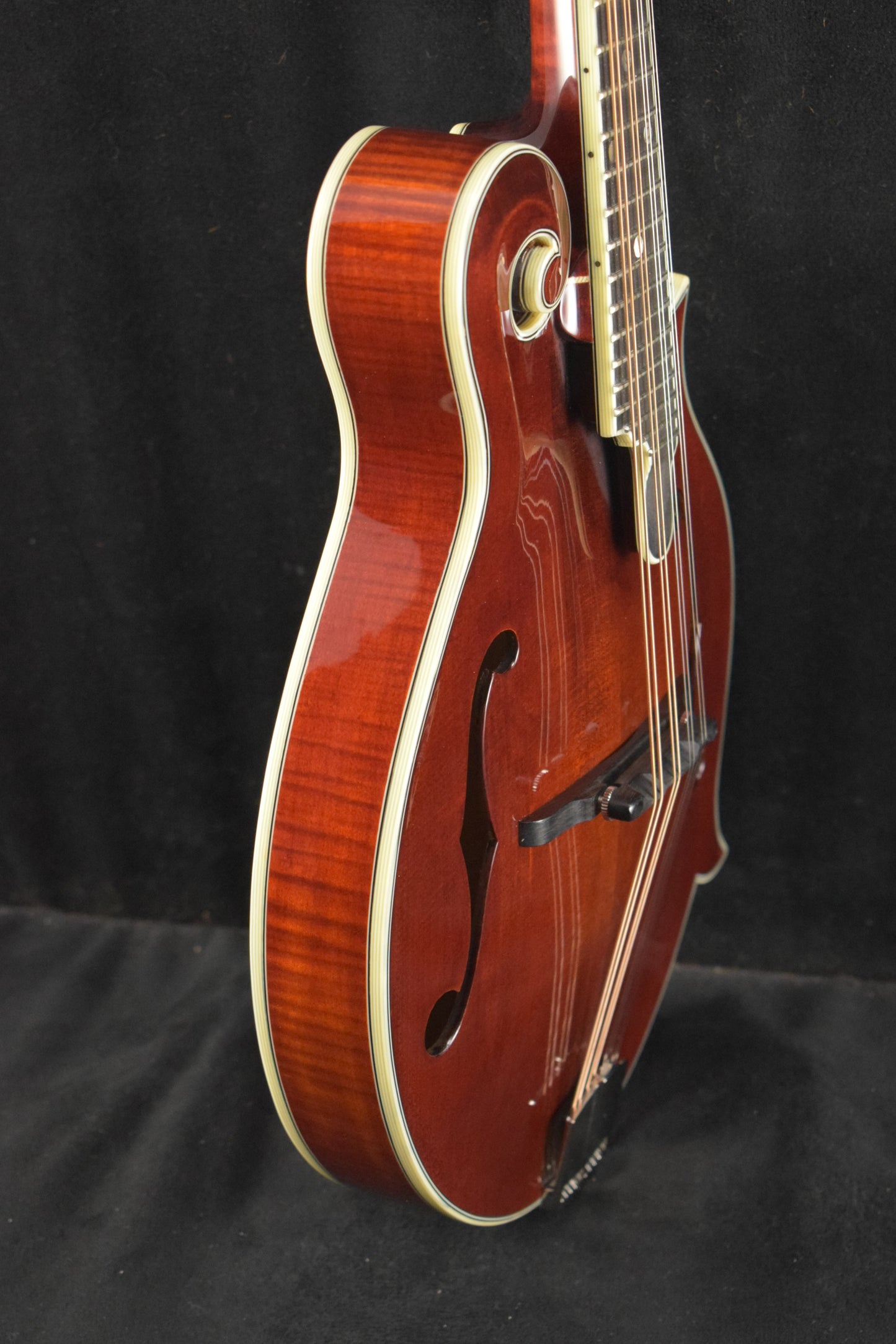 Eastman MD815 F-Style F-Hole Mandolin Classic Gloss