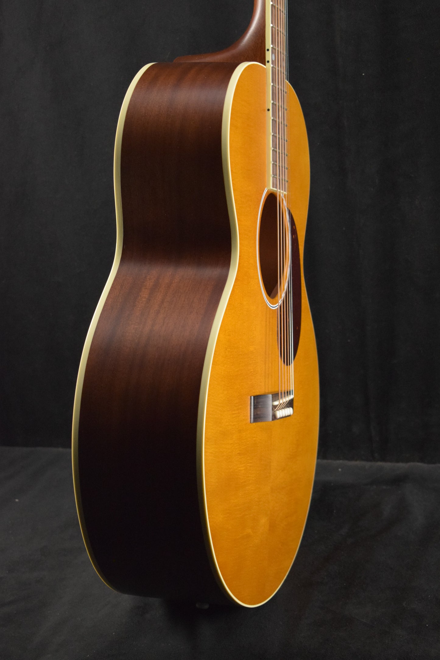 Gibson J-185 Century 12-Fret Vintage Amber