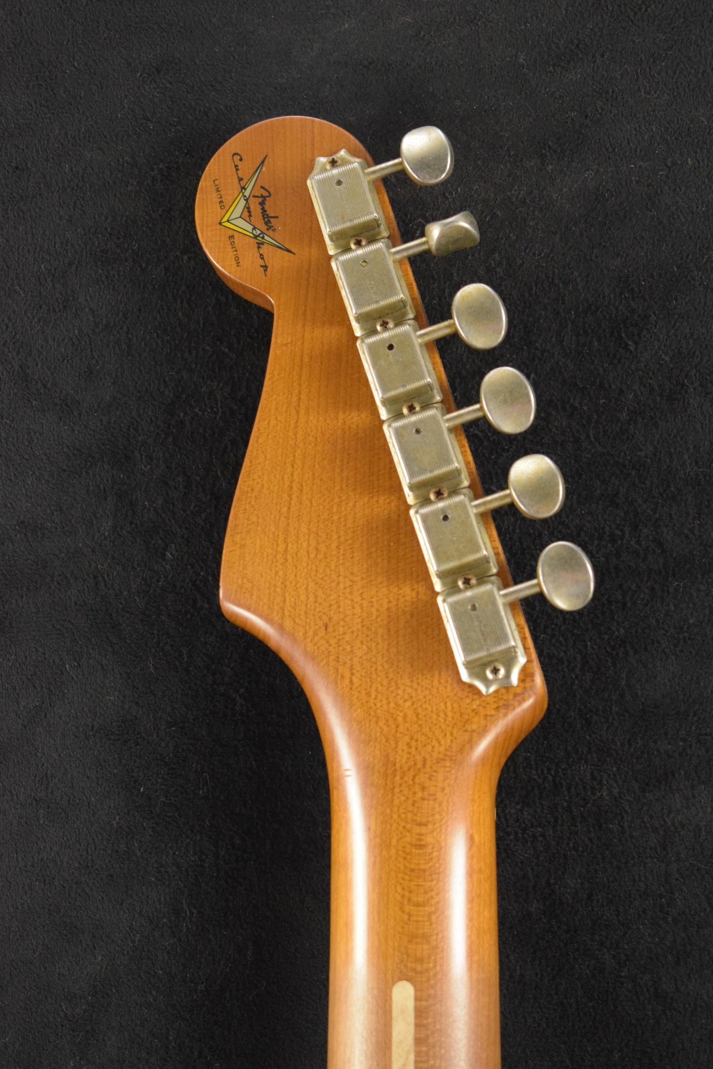 Fender 1954 Roasted Stratocaster Journeyman Relic Natural Blonde 1-Piece Roasted Quartersawn Maple Fingerboard