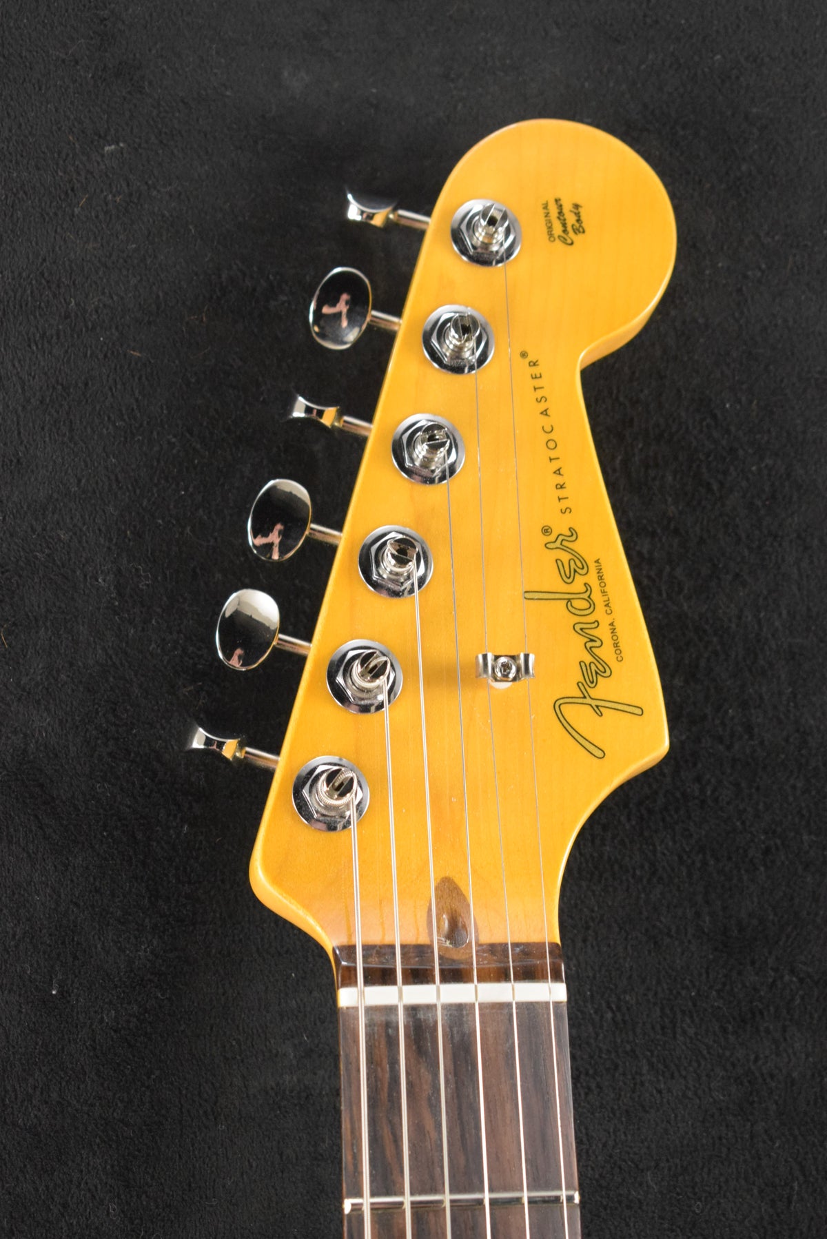 Fender Limited Edition American Professional Classic Stratocaster featuring the Fender Silent System 3-Color Sunburst