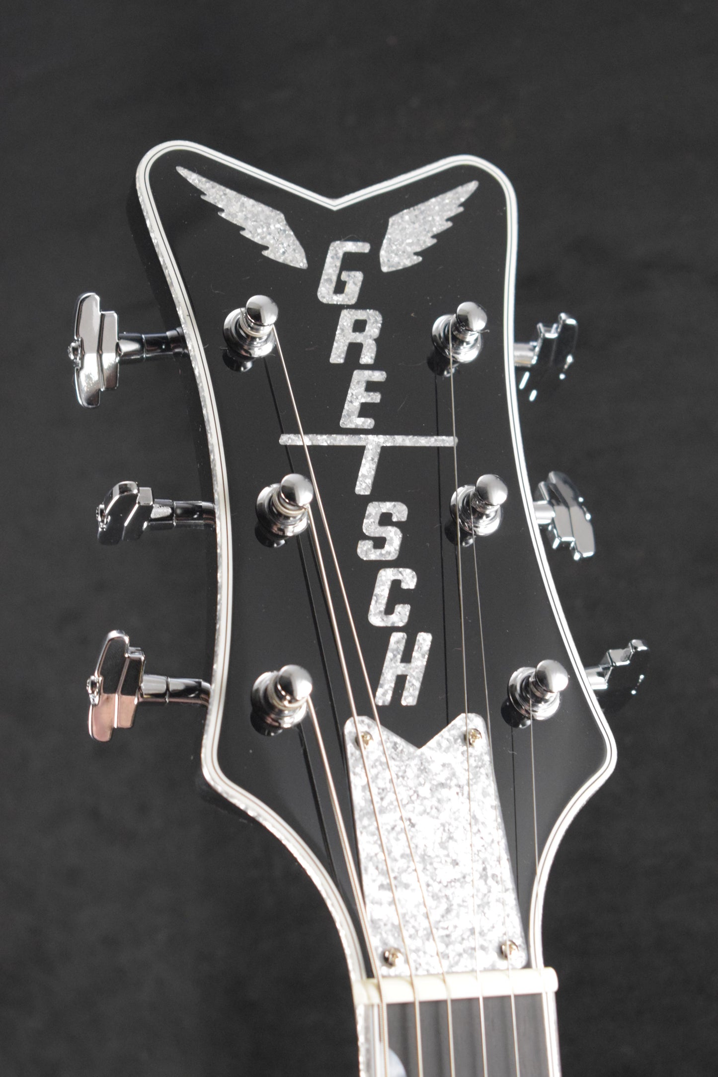 Gretsch G6134T-58 Limited Edition Penguin with String-Thru Bigsby Light Blue Pearl