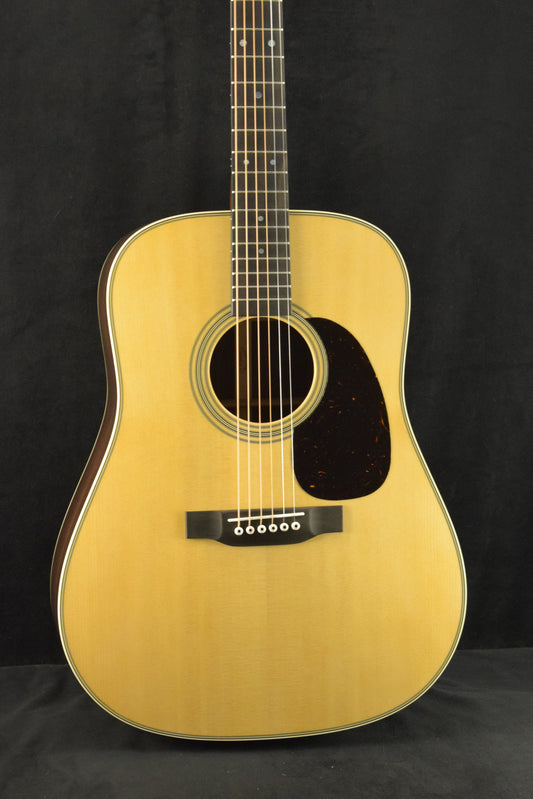 Martin D-28 Natural Satin