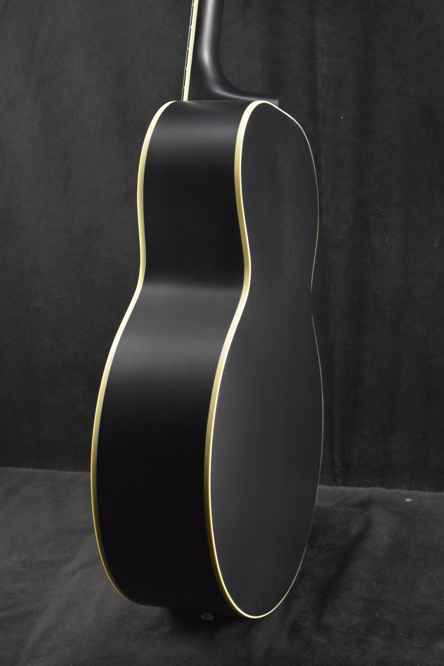 Gibson J-185 Century 12-Fret Ebony