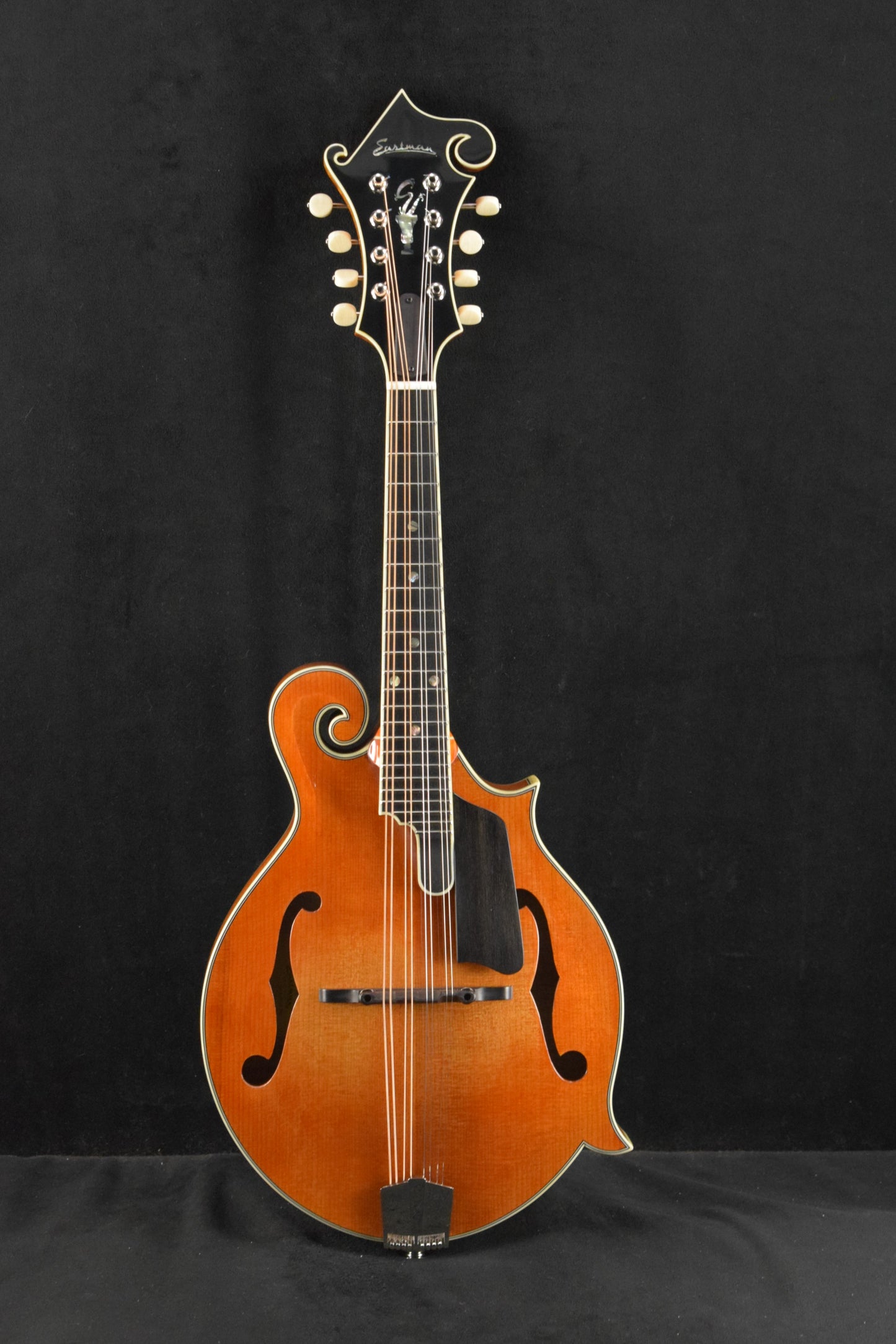 Eastman MD815PGE-HB F-Style F-Hole Electric Mandolin Honeyburst Gloss