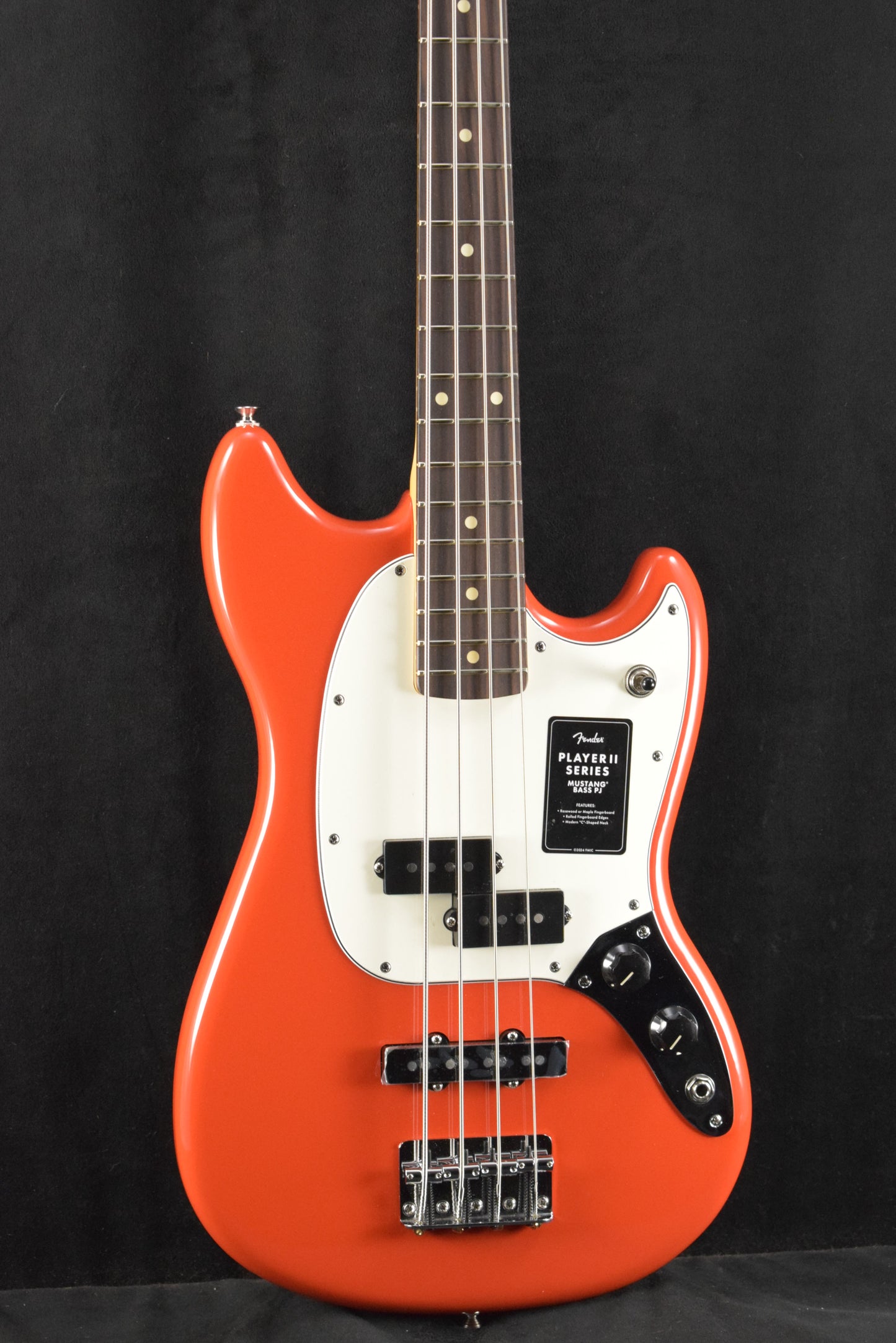 Fender Player II Mustang Bass PJ Coral Red Rosewood Fingerboard