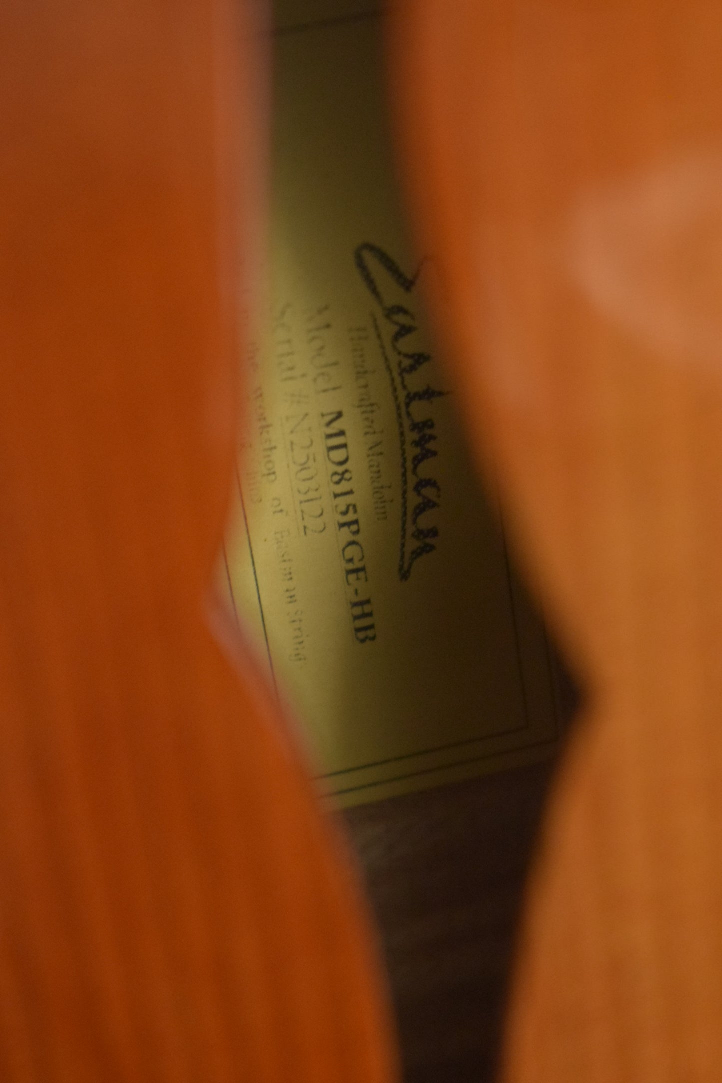 Eastman MD815PGE-HB F-Style F-Hole Electric Mandolin Honeyburst Gloss