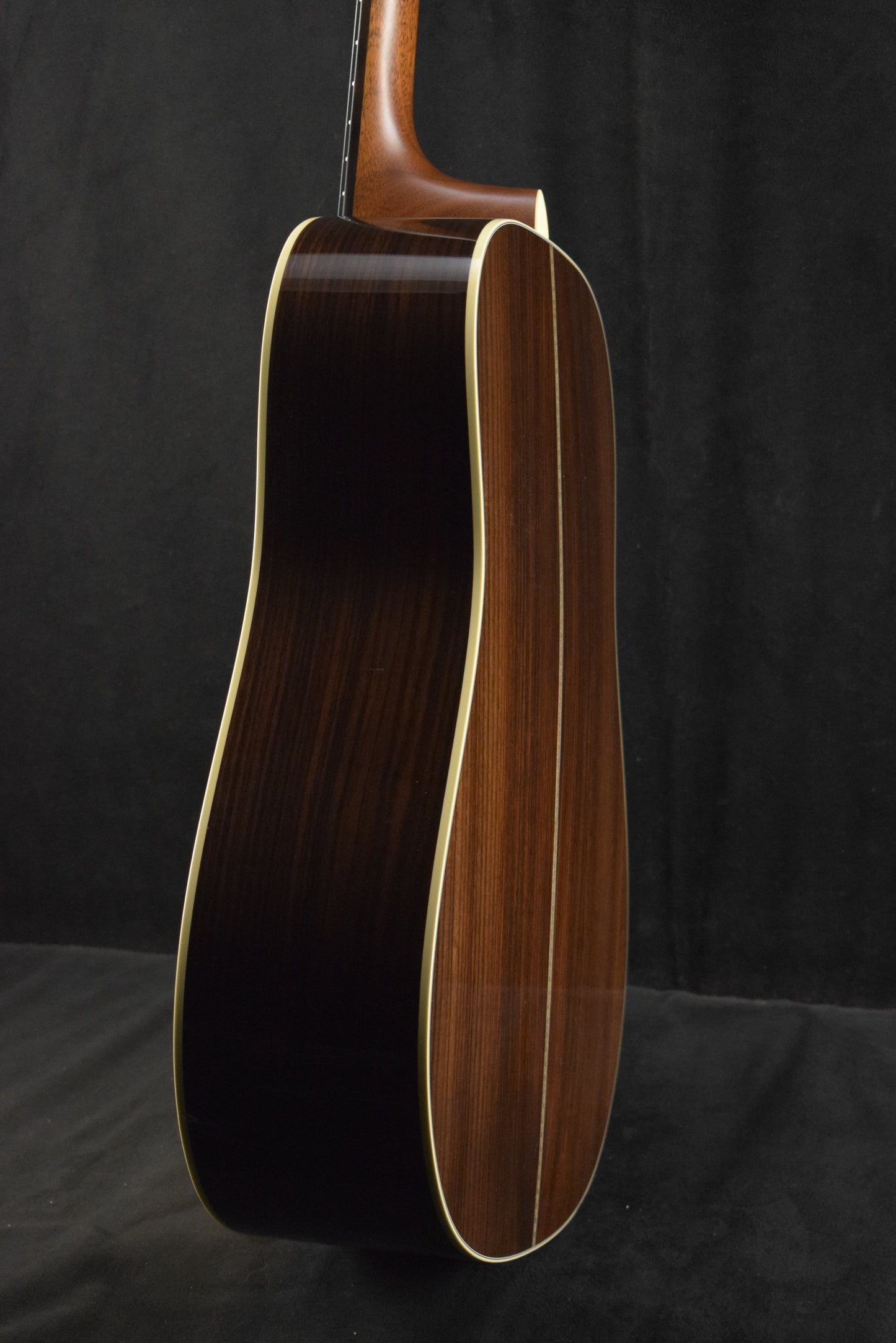 Martin D-28 Billy Strings Natural