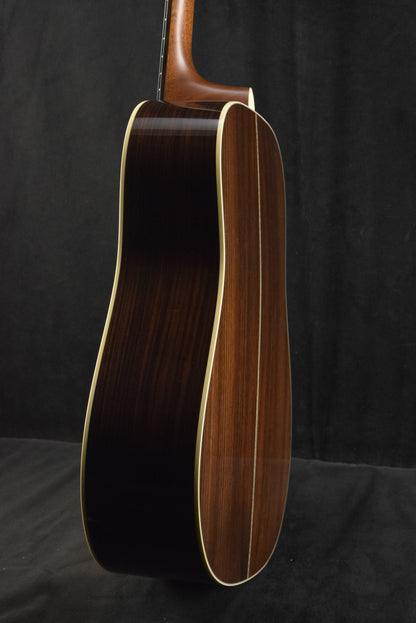 Martin D-28 Billy Strings Natural