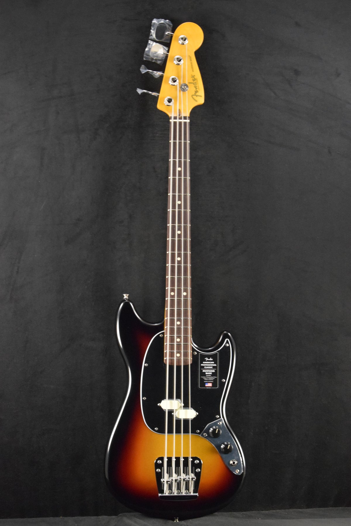 Fender American Professional Classic Mustang Bass 3-Color Sunburst Rosewood Fingerboard