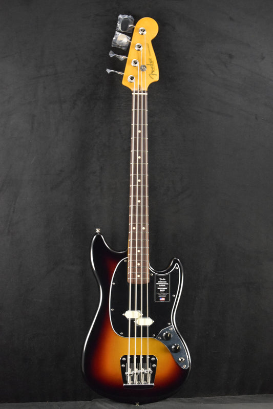 Fender American Professional Classic Mustang Bass 3-Color Sunburst Rosewood Fingerboard