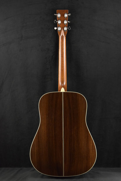 Martin D-28 Billy Strings Natural