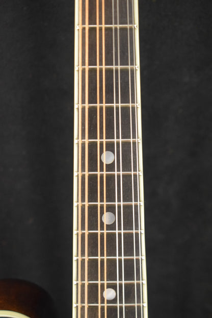 Eastman MD515-CS F-Style F-Hole Mandolin Classic Sunburst