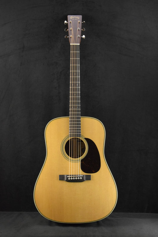 Martin D-28 Billy Strings Natural