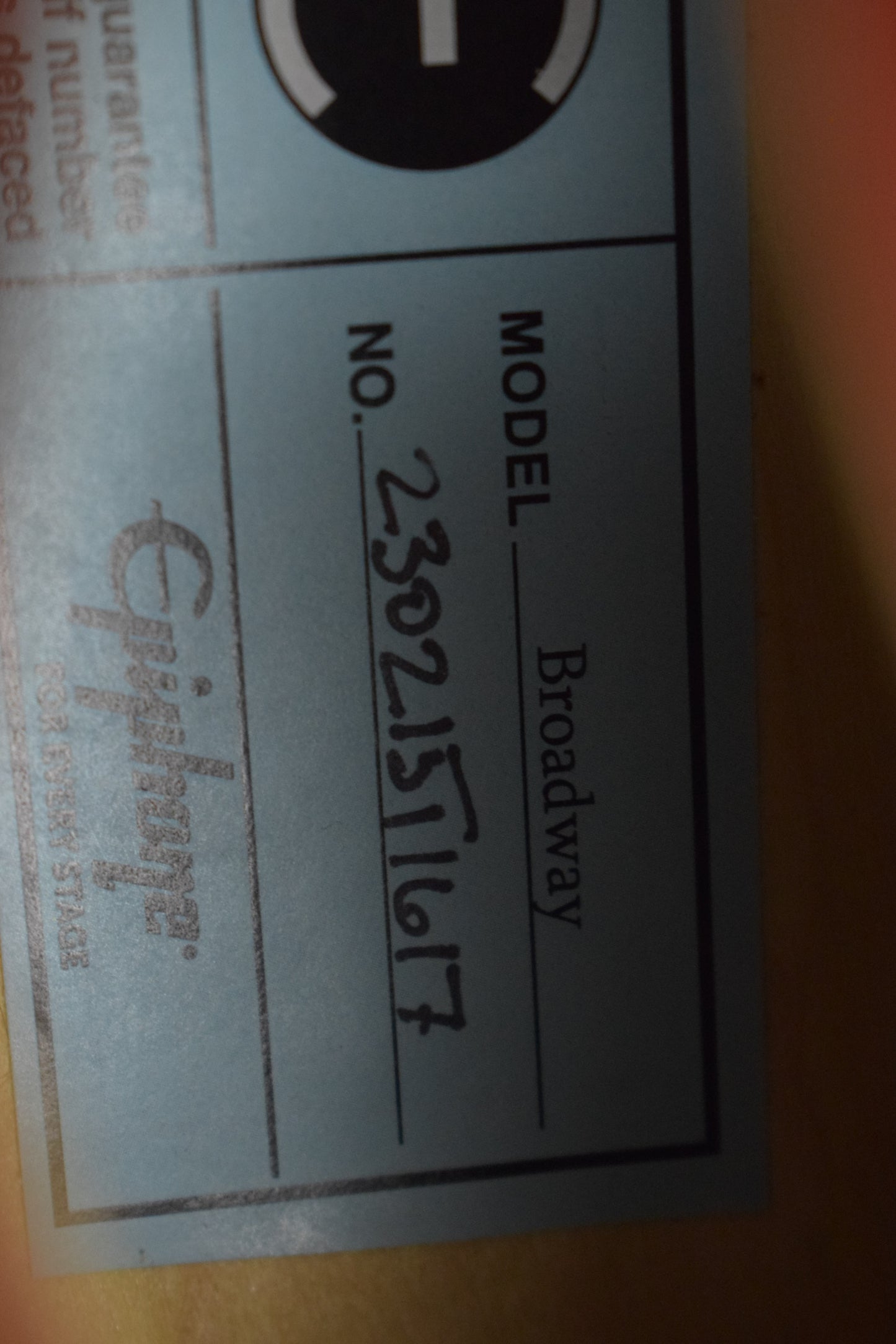 Epiphone Broadway Wine Red w/ Premium Gig Bag