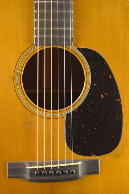 Martin Custom Shop D-18 Authentic 1937 VTS Aged Natural