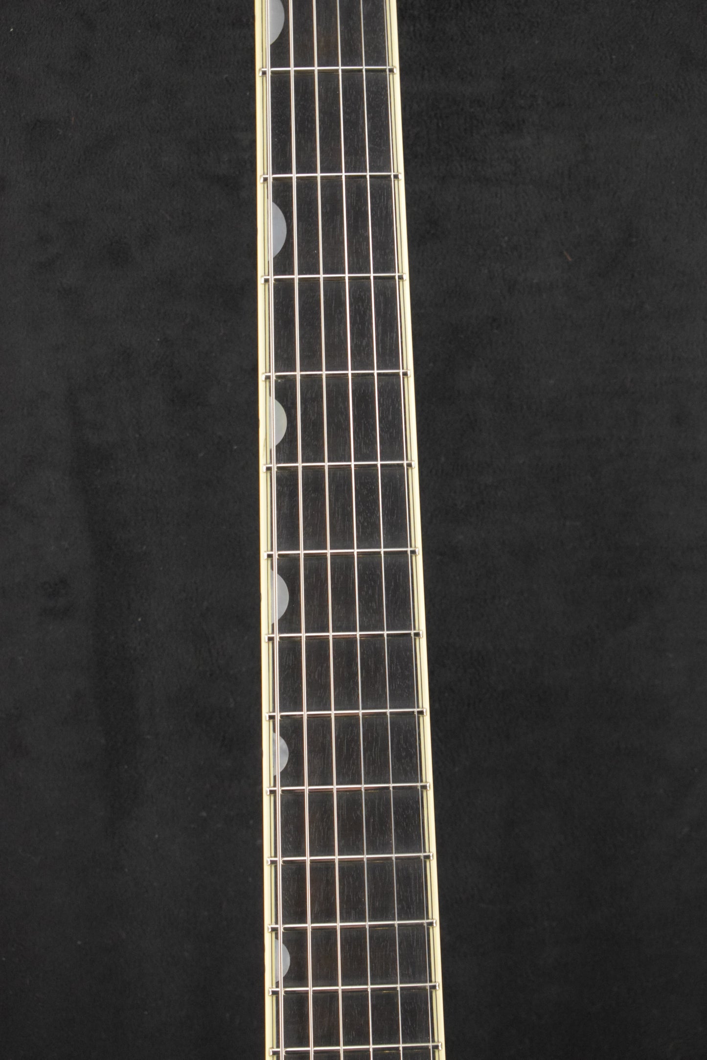 Gretsch G6134TG Limited Edition Penguin Champagne Sparkle