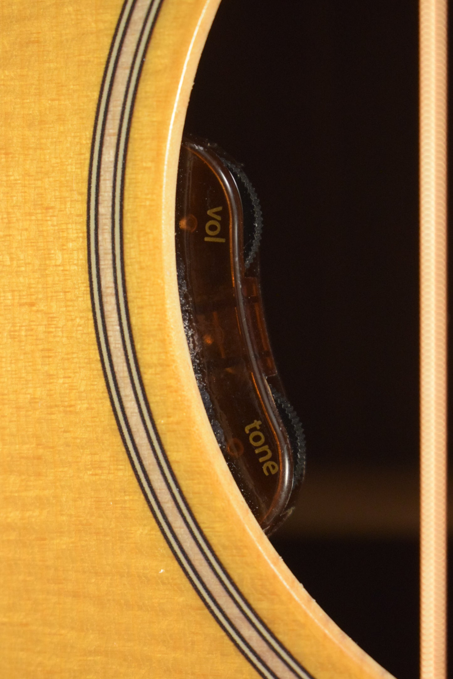 Martin GPC-16E Grand Performance (000 Depth) Acoustic Electric Natural