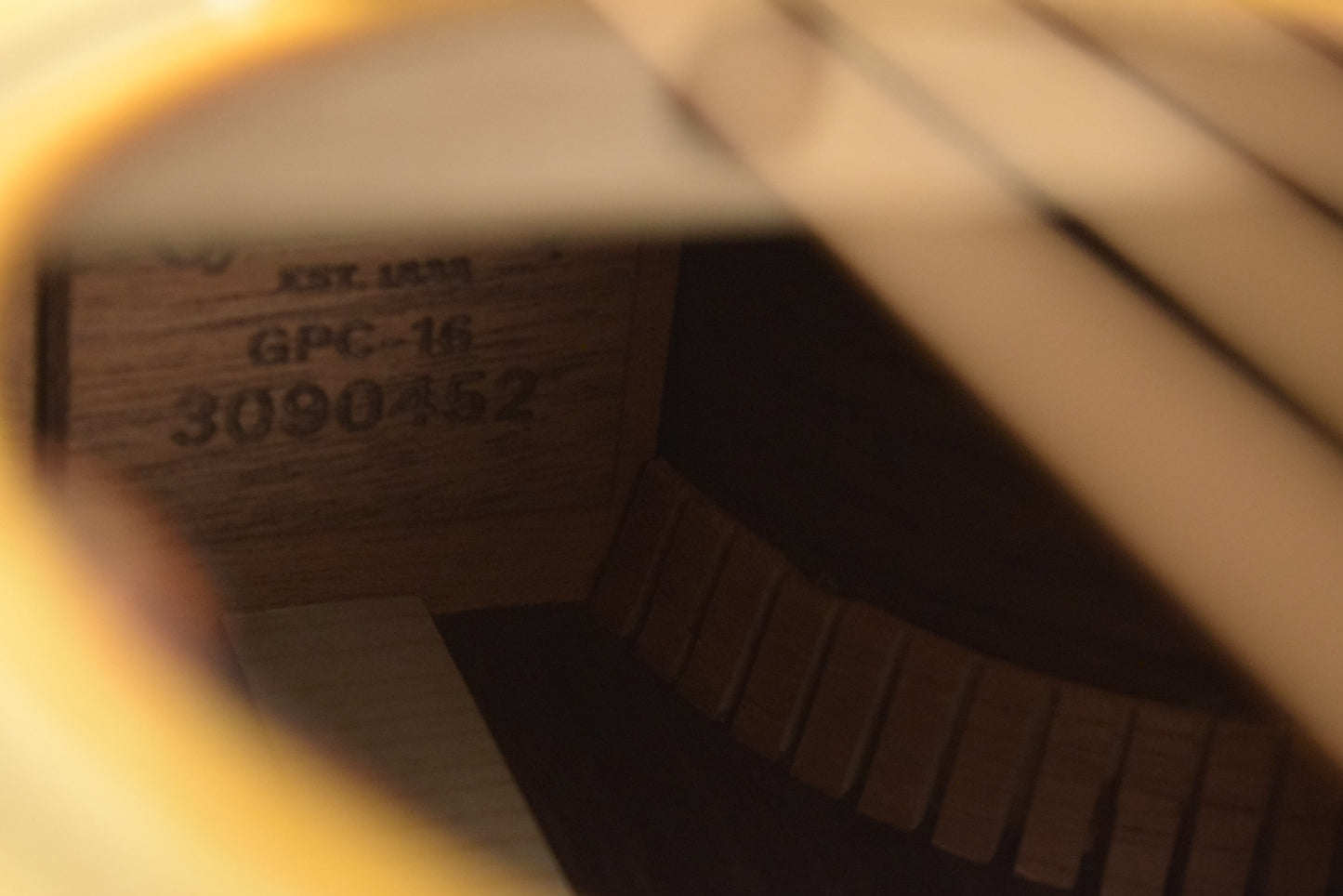 Martin GPC-16E Grand Performance (000 Depth) Acoustic Electric Natural