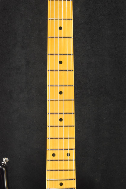 Fender American Professional Stratocaster Black Maple Fingerboard