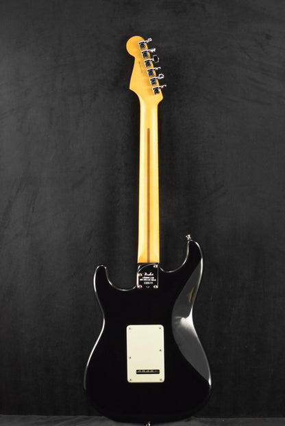 Fender American Professional Stratocaster Black Maple Fingerboard