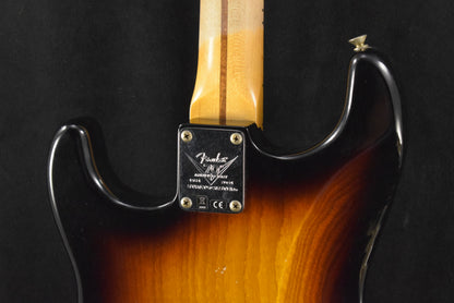 Fender Limited Edition 70th Anniversary 1954 Stratocaster Journeyman Relic Wide-Fade 2-Color Sunburst