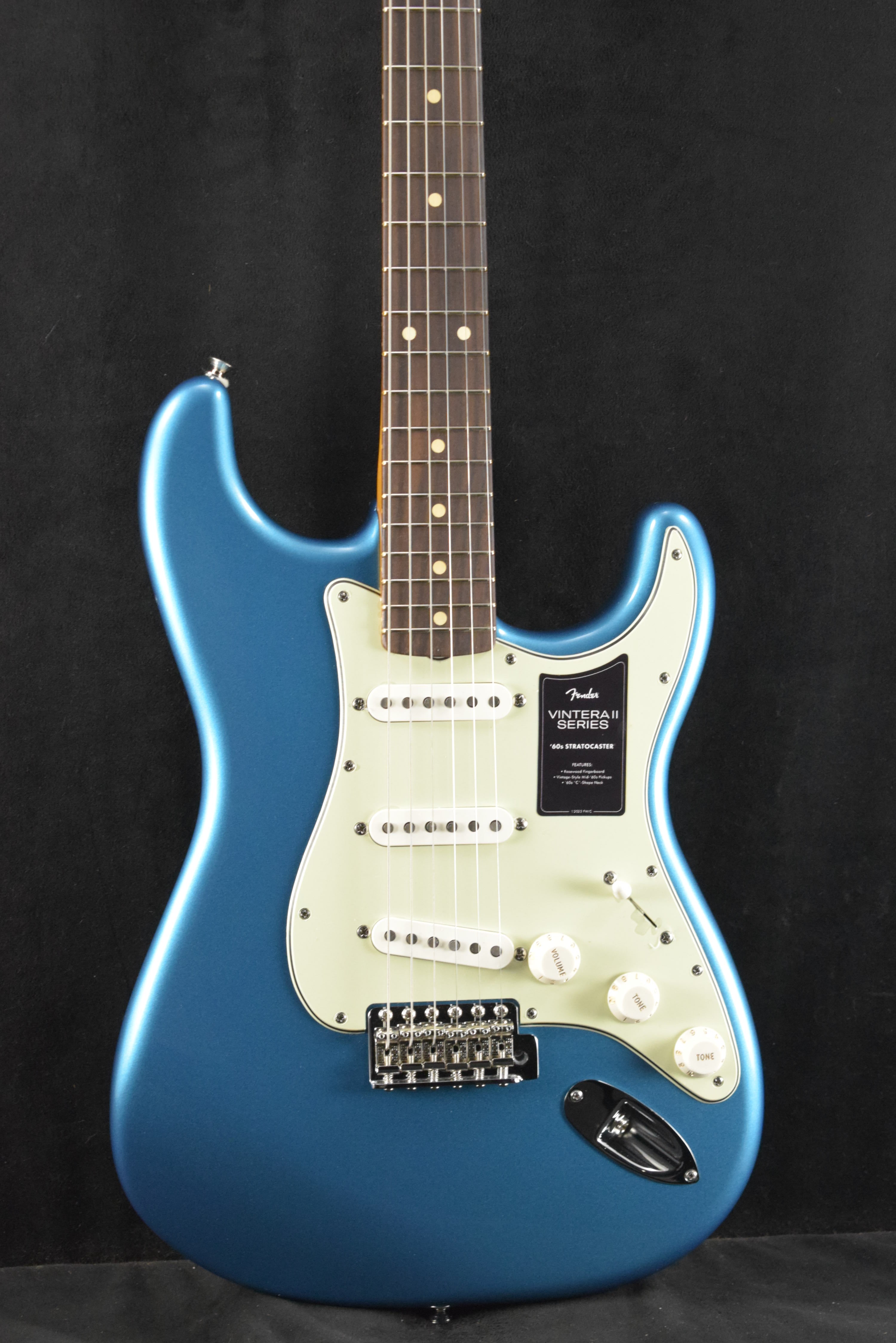 Fender Vintera II '60s Stratocaster Lake Placid Blue Rosewood