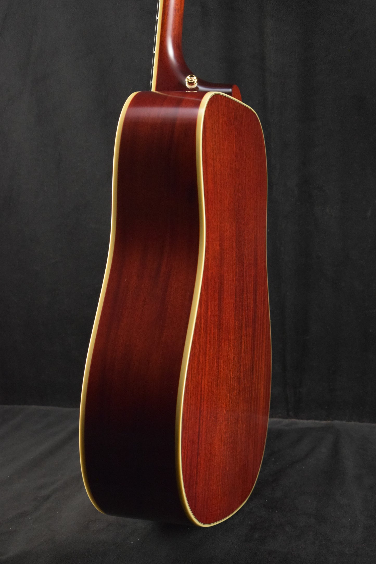 Epiphone Hummingbird Standard Cherry Sunburst w/ Premium Gig Bag