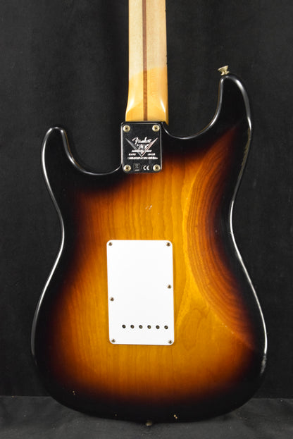 Fender Limited Edition 70th Anniversary 1954 Stratocaster Journeyman Relic Wide-Fade 2-Color Sunburst
