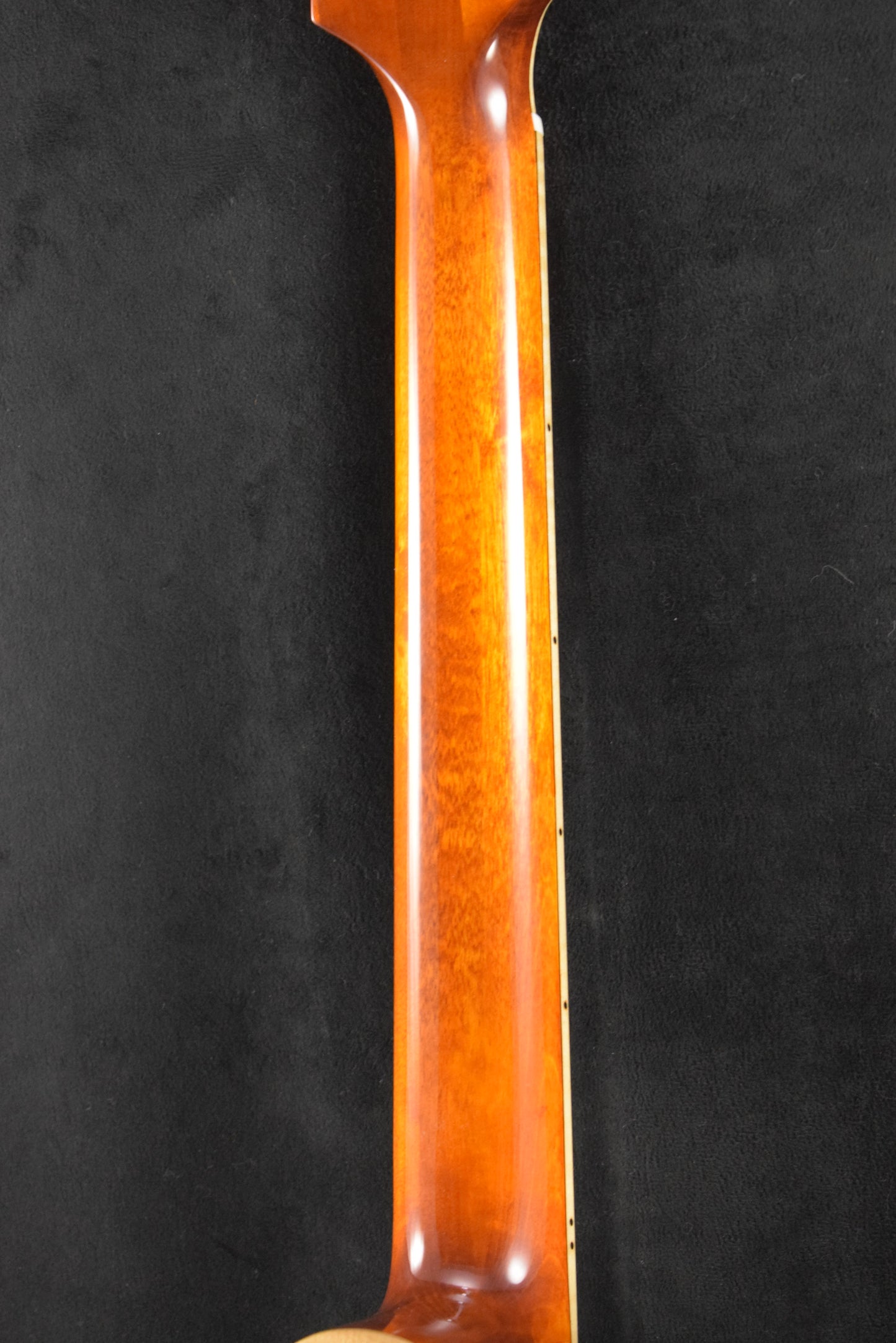 Eastman AR580CE-HB Archtop Honeyburst