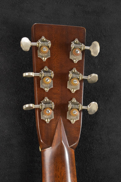 Martin Custom Shop D-28 Authentic 1937 Stage 1 Aging Ambertone