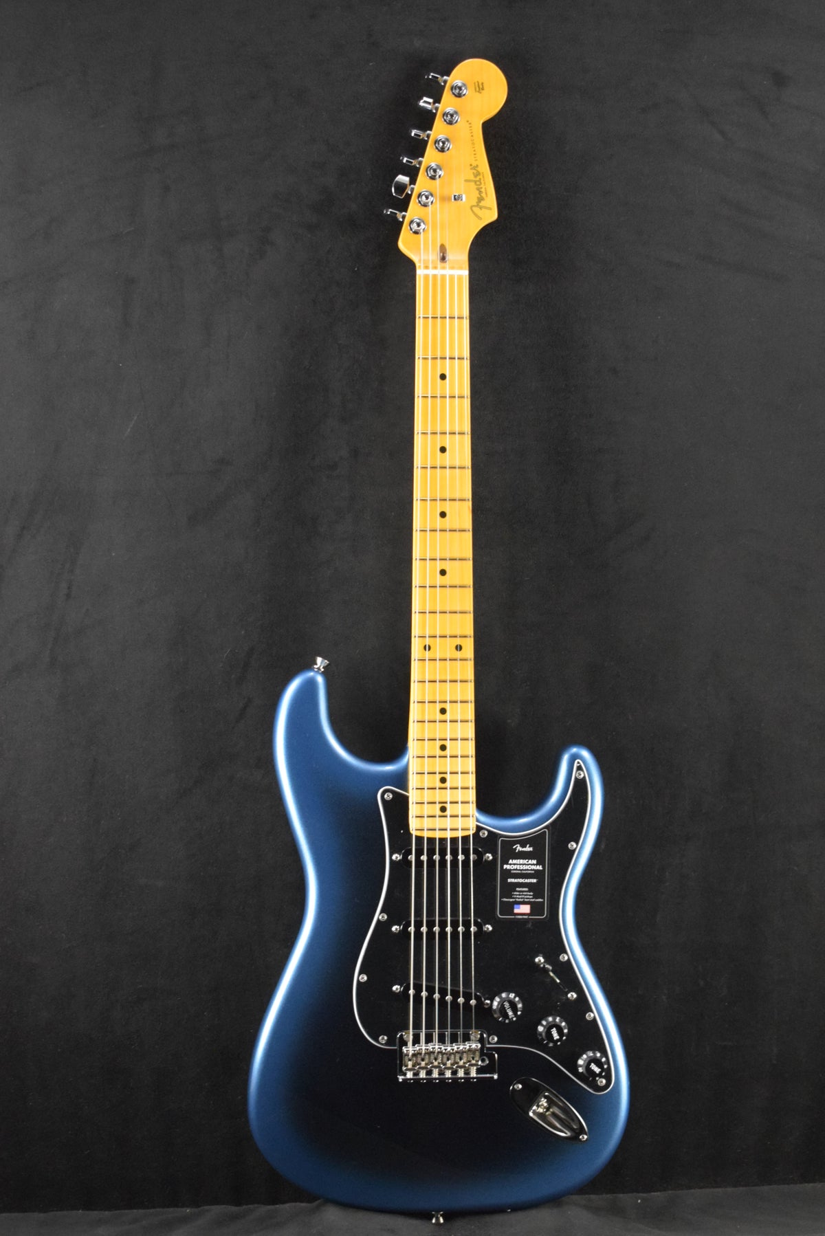 Fender American Professional Stratocaster Dark Night Maple Fingerboard