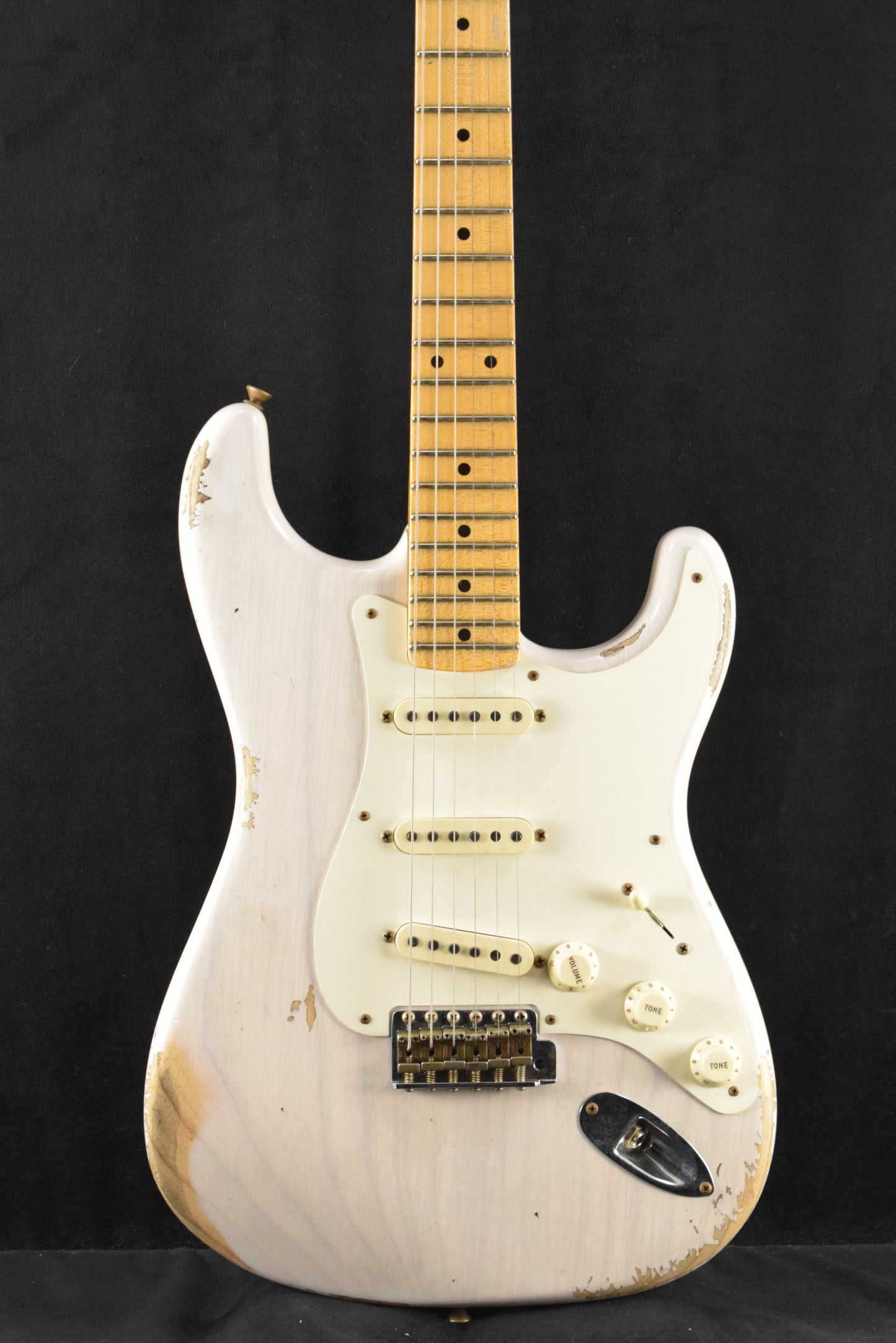 Fender Custom Shop 1957 Stratocaster Relic Aged White Blonde